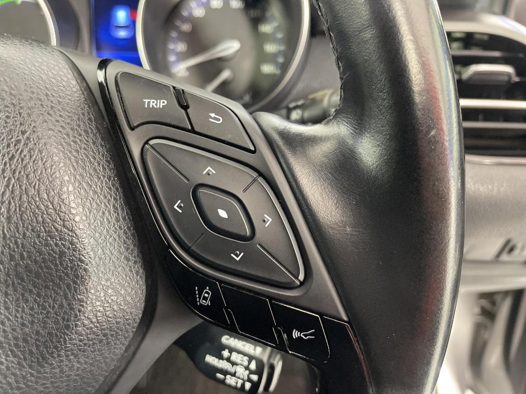 Photo '24' of Toyota C-HR