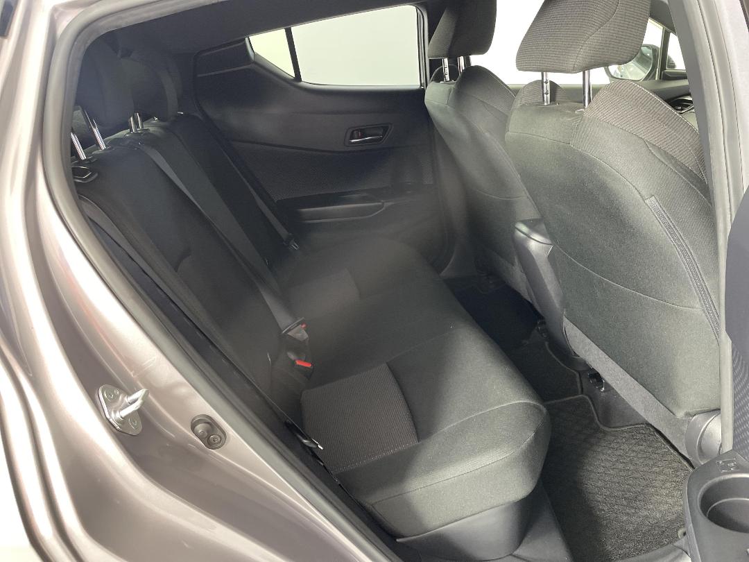 Photo '20' of Toyota C-HR