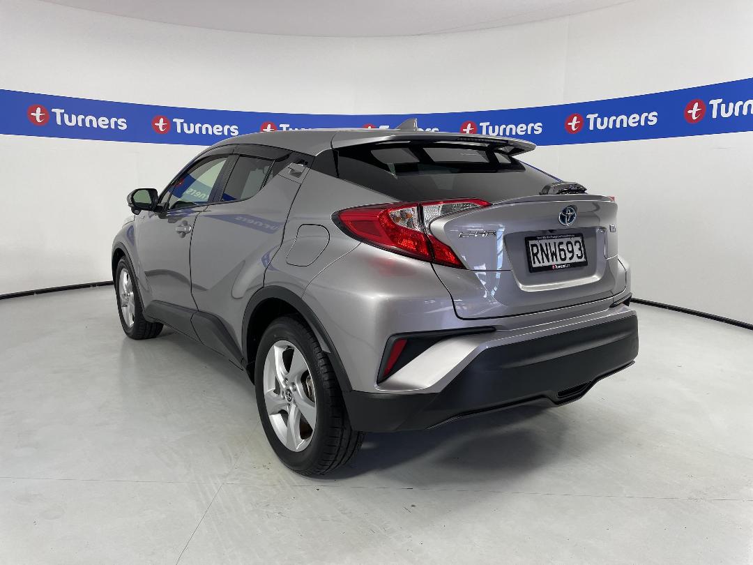 Photo '5' of Toyota C-HR