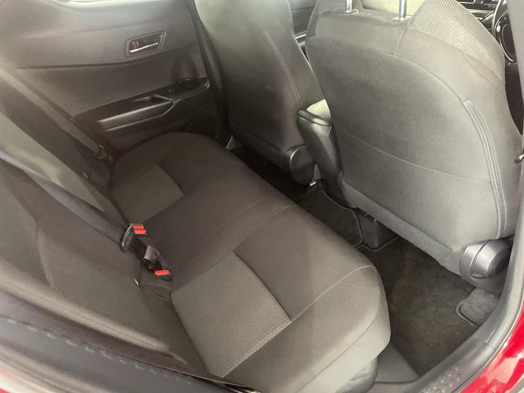 Photo '20' of Toyota C-HR