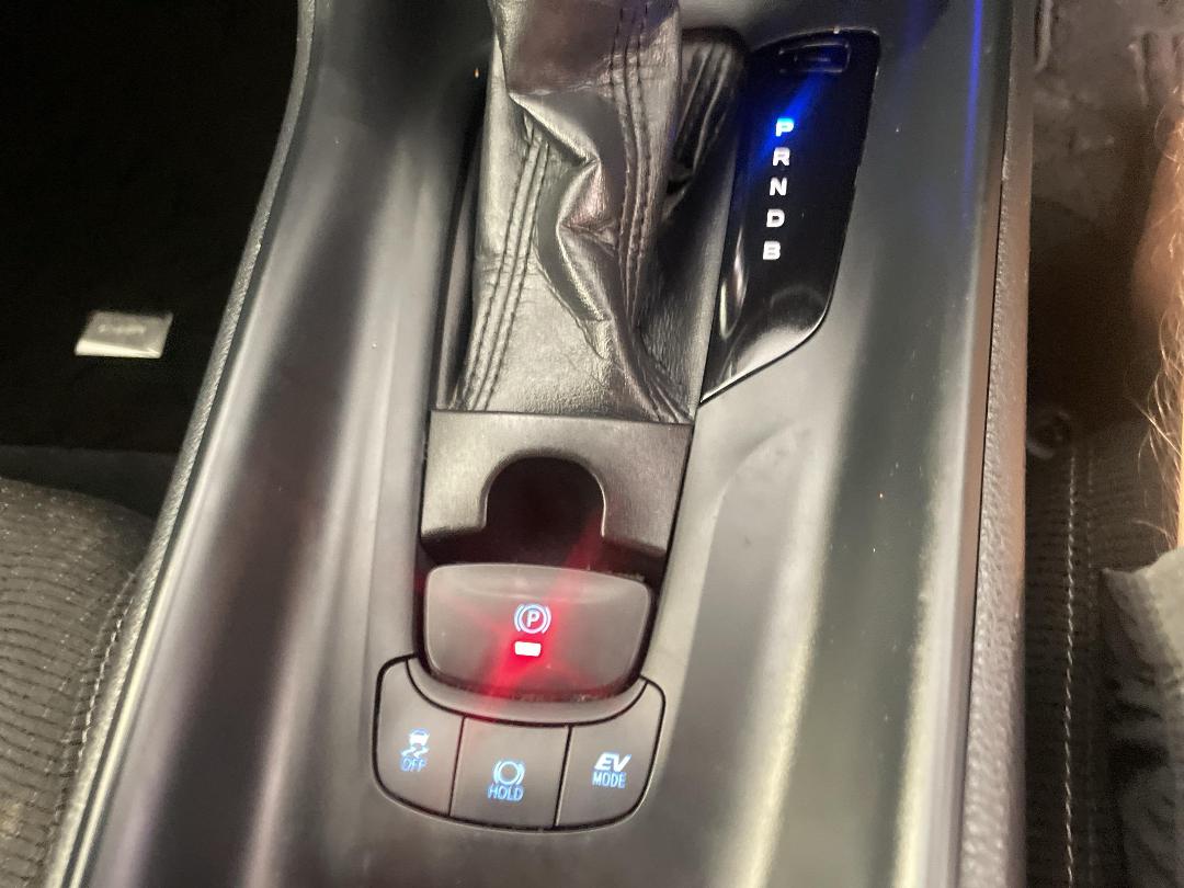 Photo '29' of Toyota C-HR