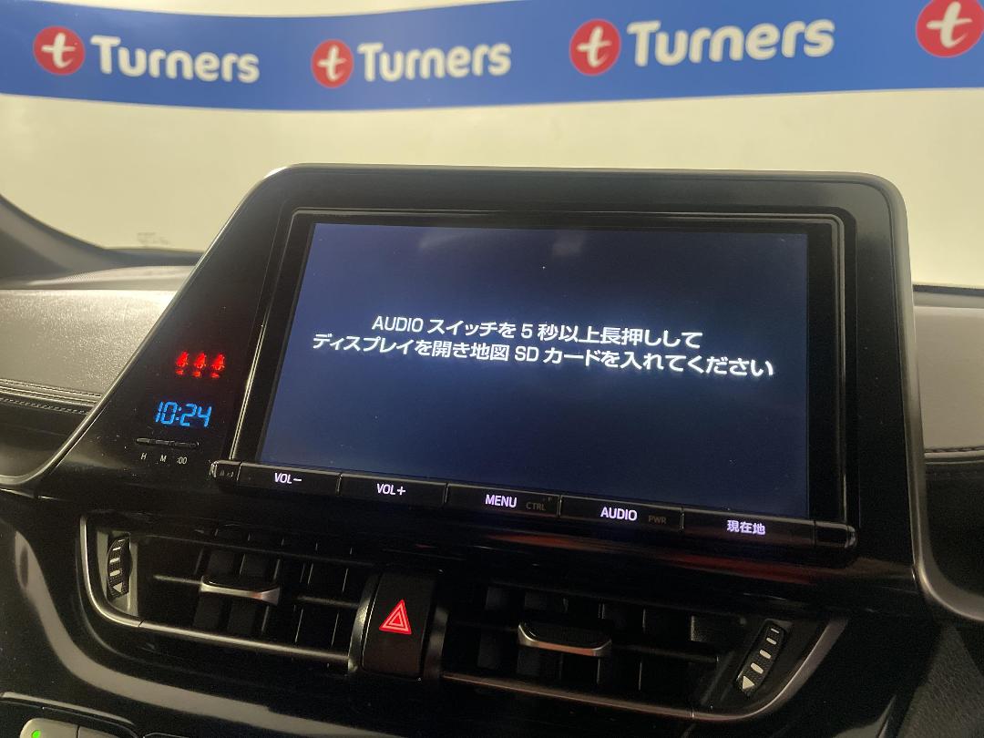 Photo '28' of Toyota C-HR