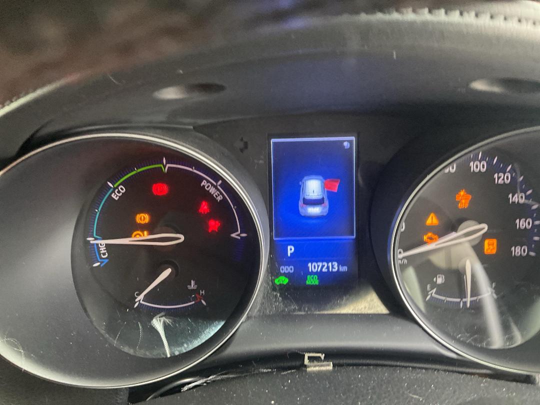 Photo '9' of Toyota C-HR Photo '9' of Toyota C-HR