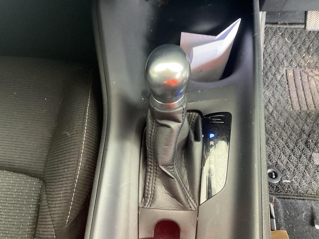 Photo '11' of Toyota C-HR Photo '11' of Toyota C-HR