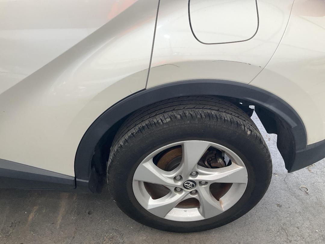 Photo '17' of Toyota C-HR Photo '17' of Toyota C-HR