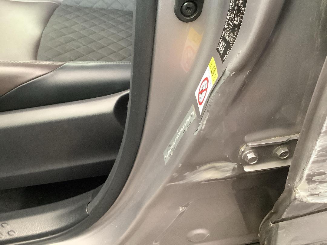 Photo '13' of Toyota C-HR Photo '13' of Toyota C-HR