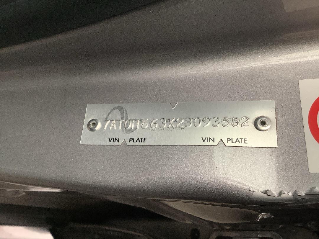 Photo '14' of Toyota C-HR Photo '14' of Toyota C-HR