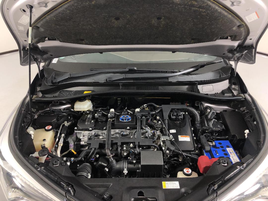 Photo '13' of Toyota C-HR