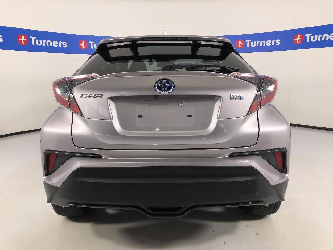 Photo '6' of Toyota C-HR