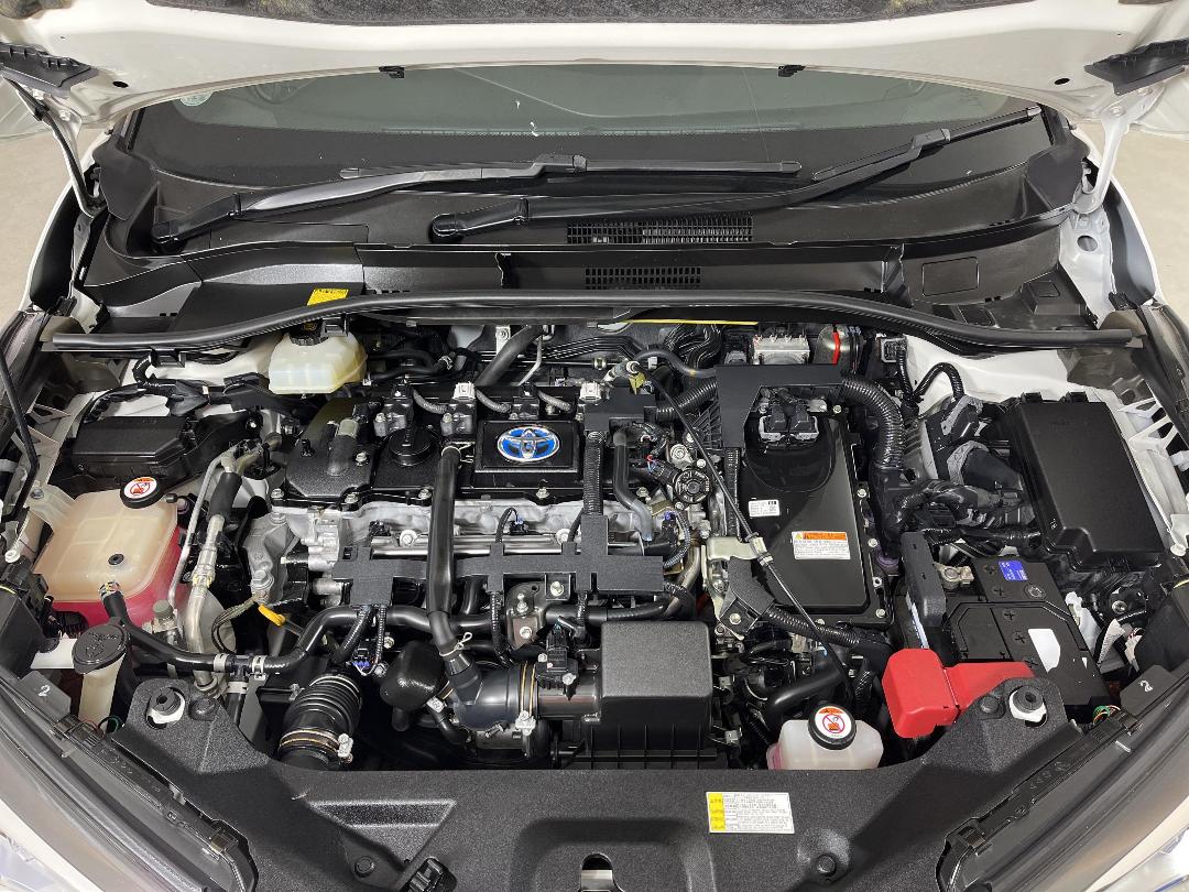 Photo '13' of Toyota C-HR