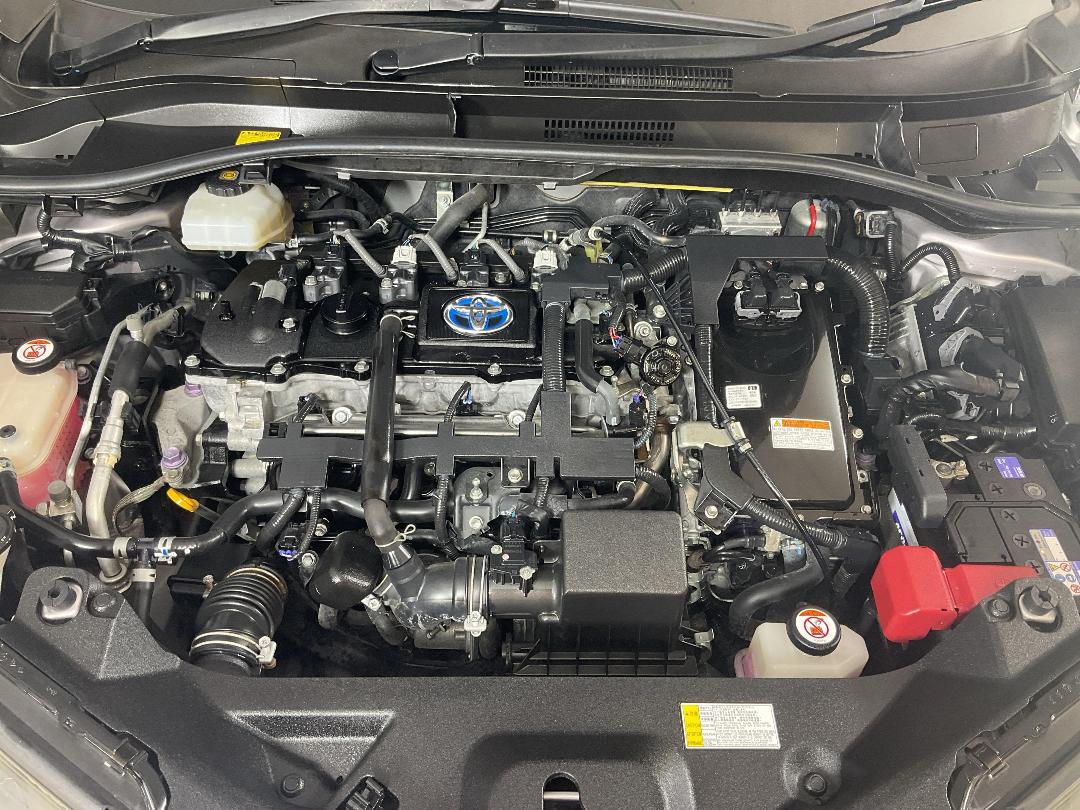 Photo '13' of Toyota C-HR