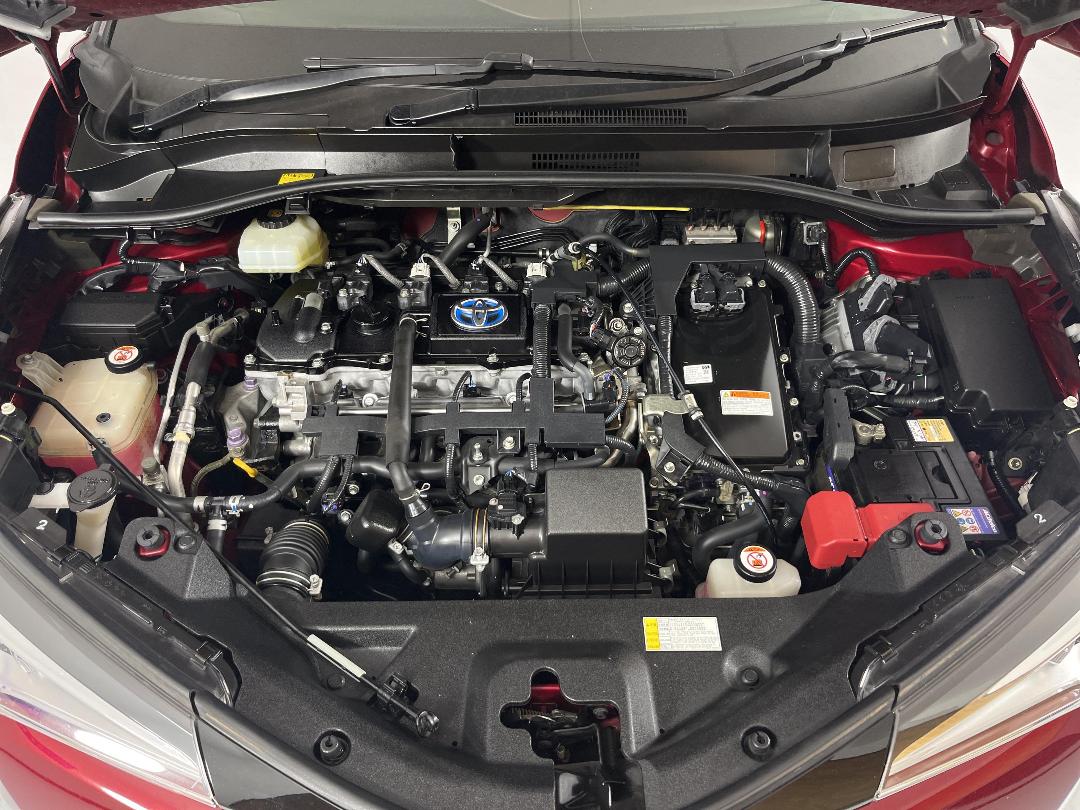 Photo '13' of Toyota C-HR