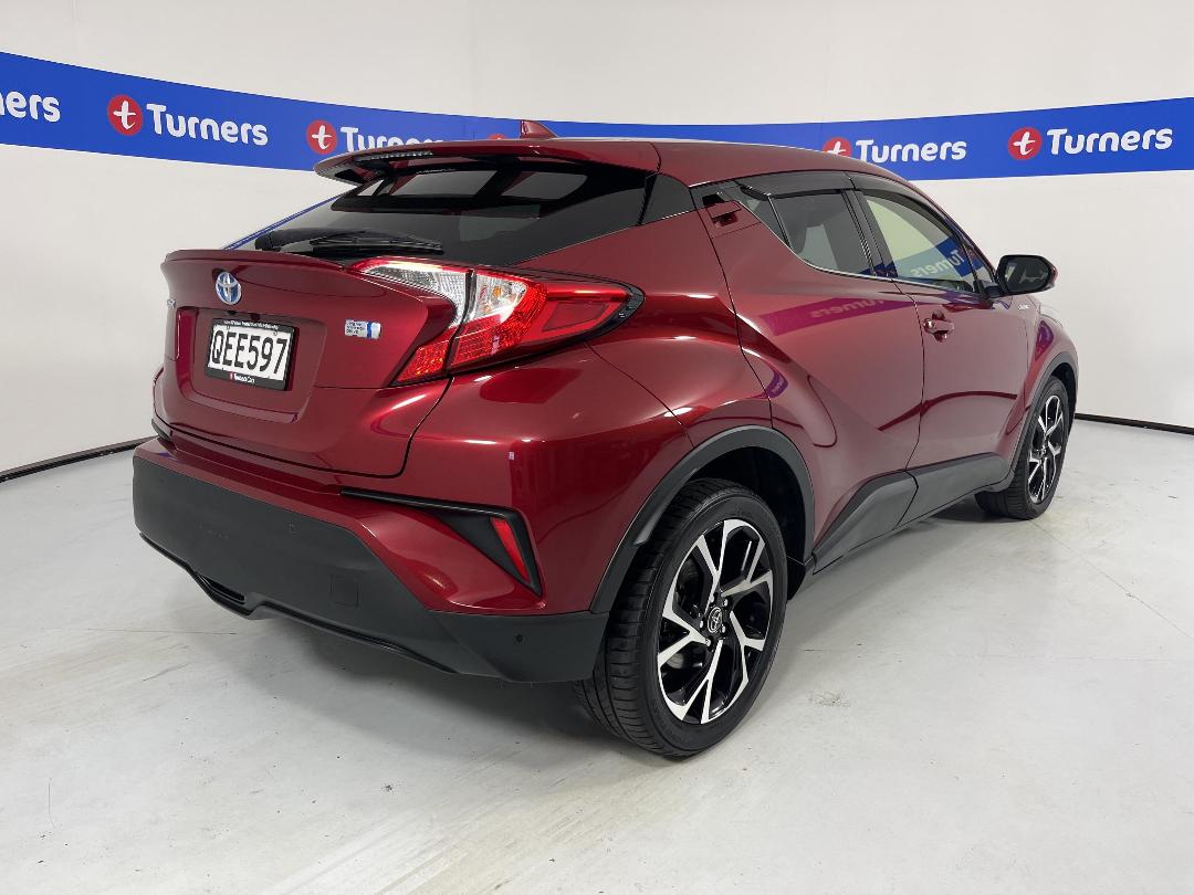 Photo '7' of Toyota C-HR
