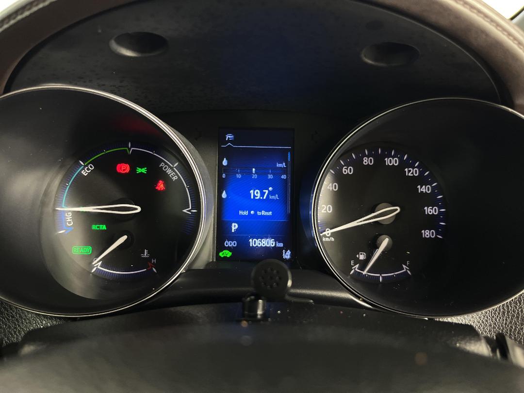 Photo '21' of Toyota C-HR