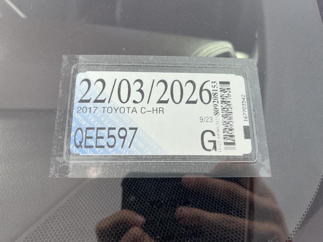 Photo '31' of Toyota C-HR