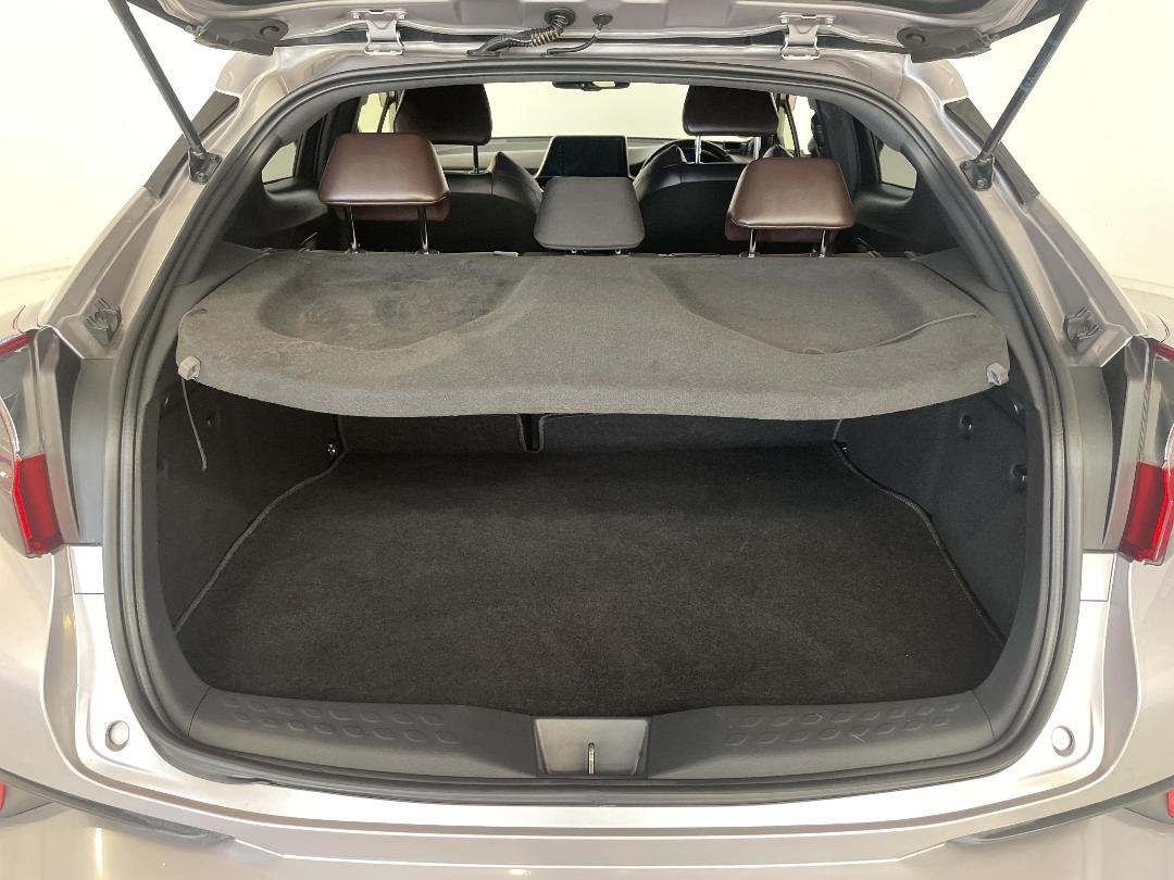 Photo '14' of Toyota C-HR Photo '14' of Toyota C-HR