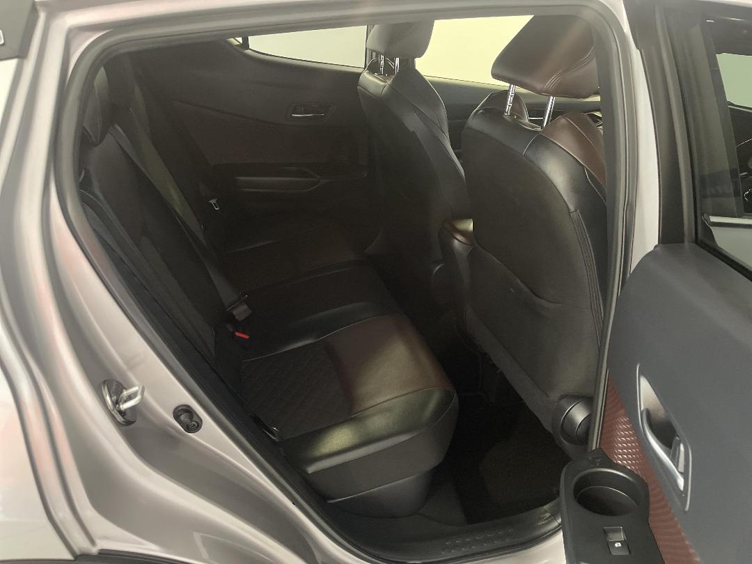 Photo '20' of Toyota C-HR Photo '20' of Toyota C-HR