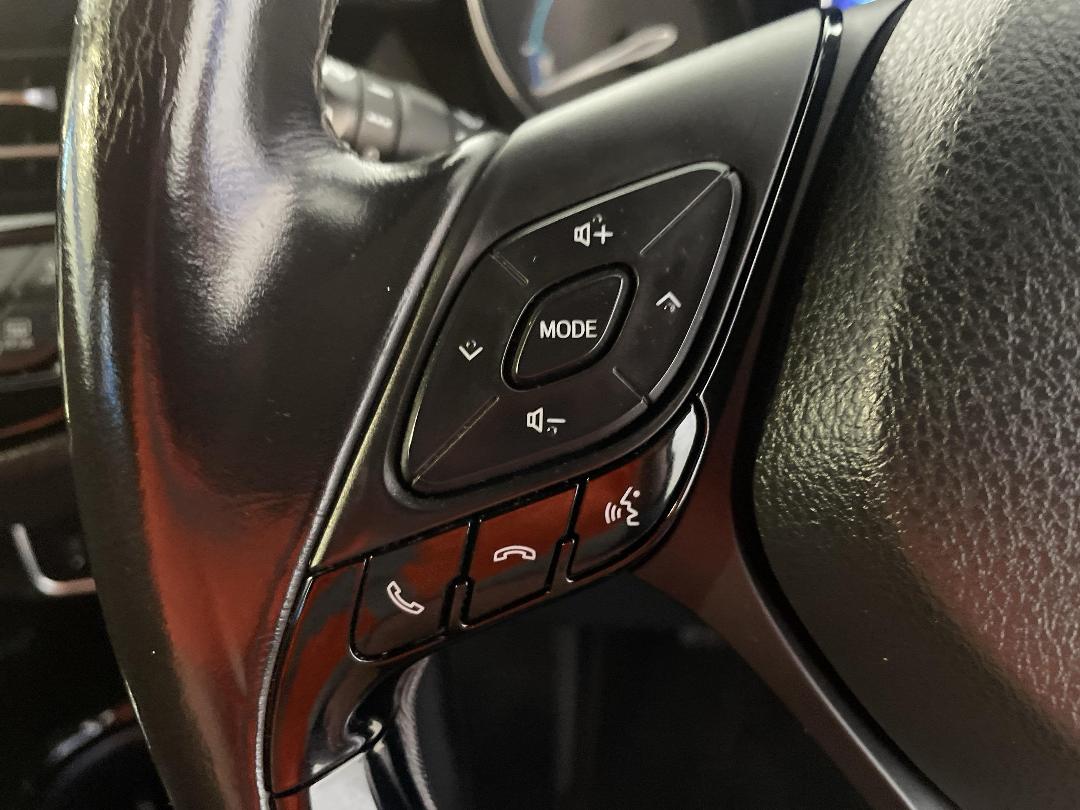 Photo '26' of Toyota C-HR Photo '26' of Toyota C-HR