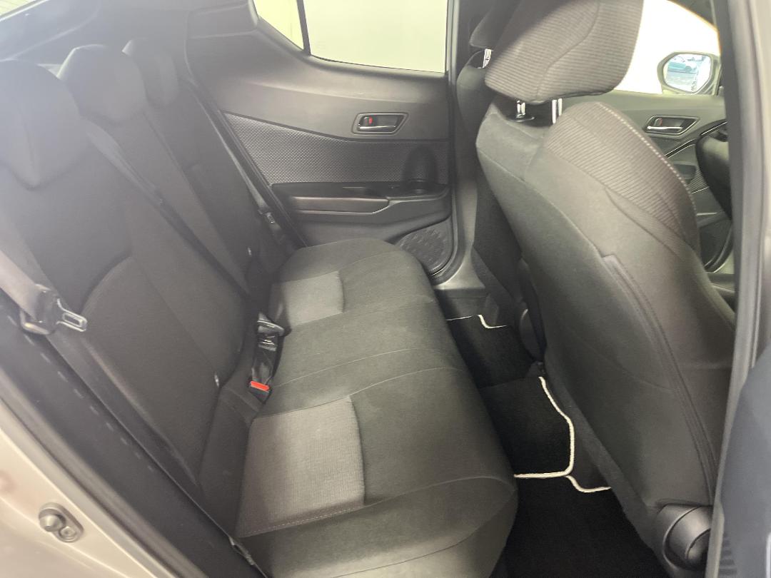 Photo '20' of Toyota C-HR