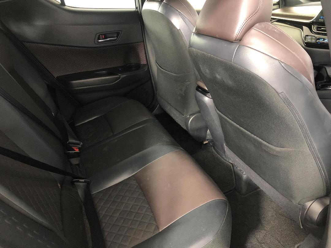 Photo '20' of Toyota C-HR Photo '20' of Toyota C-HR