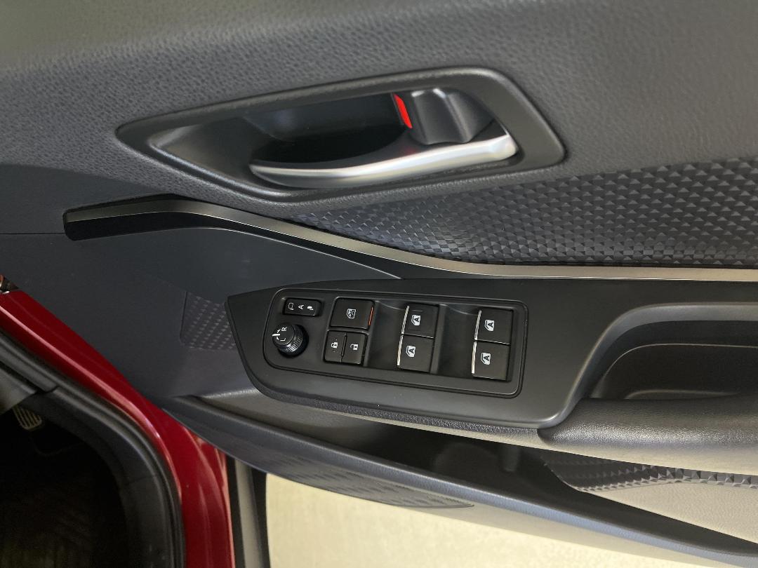 Photo '26' of Toyota C-HR