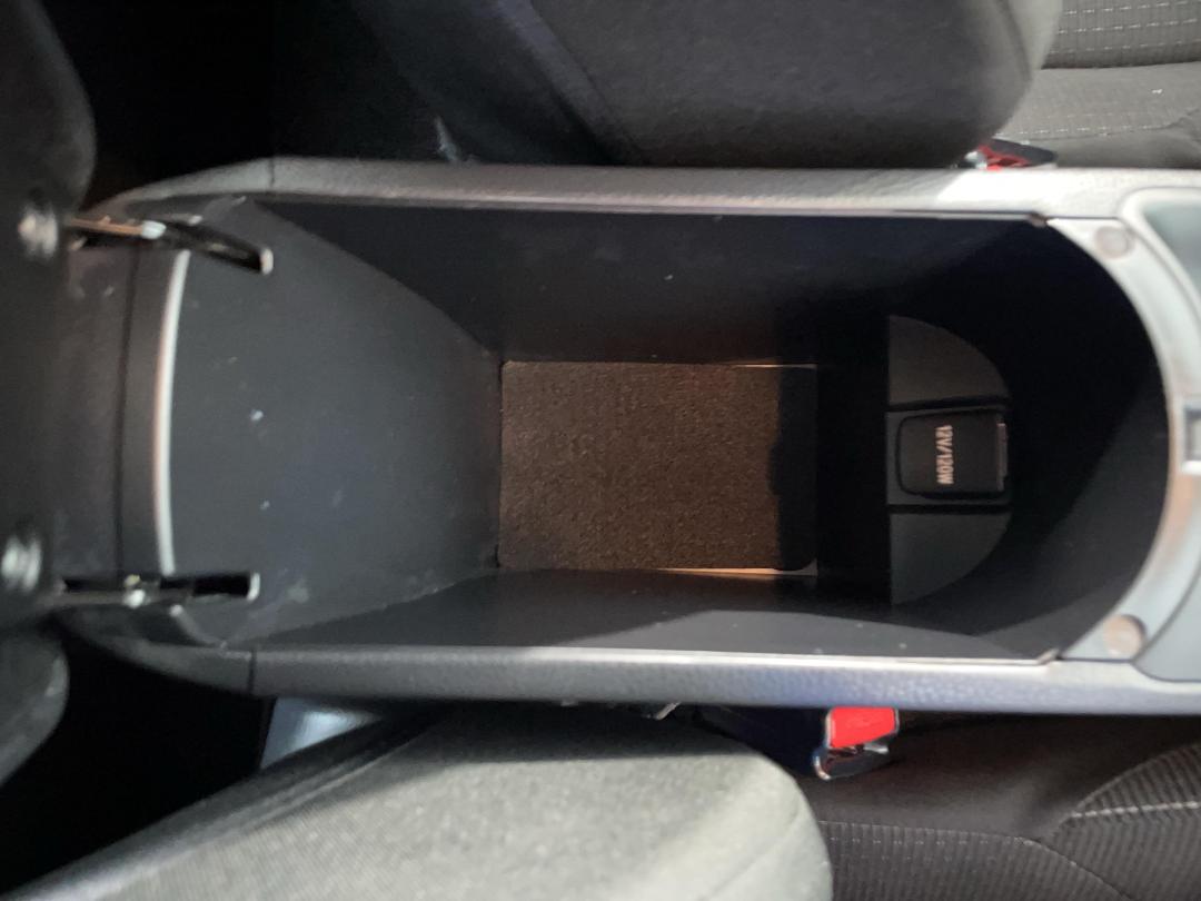 Photo '30' of Toyota C-HR