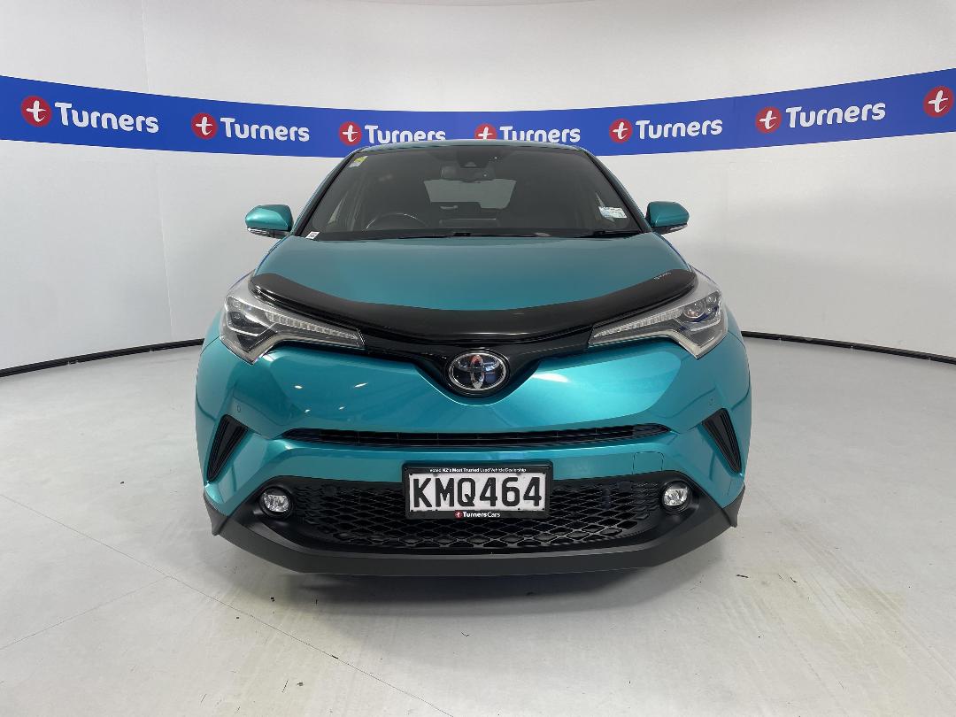 Photo '2' of Toyota C-HR Photo '2' of Toyota C-HR