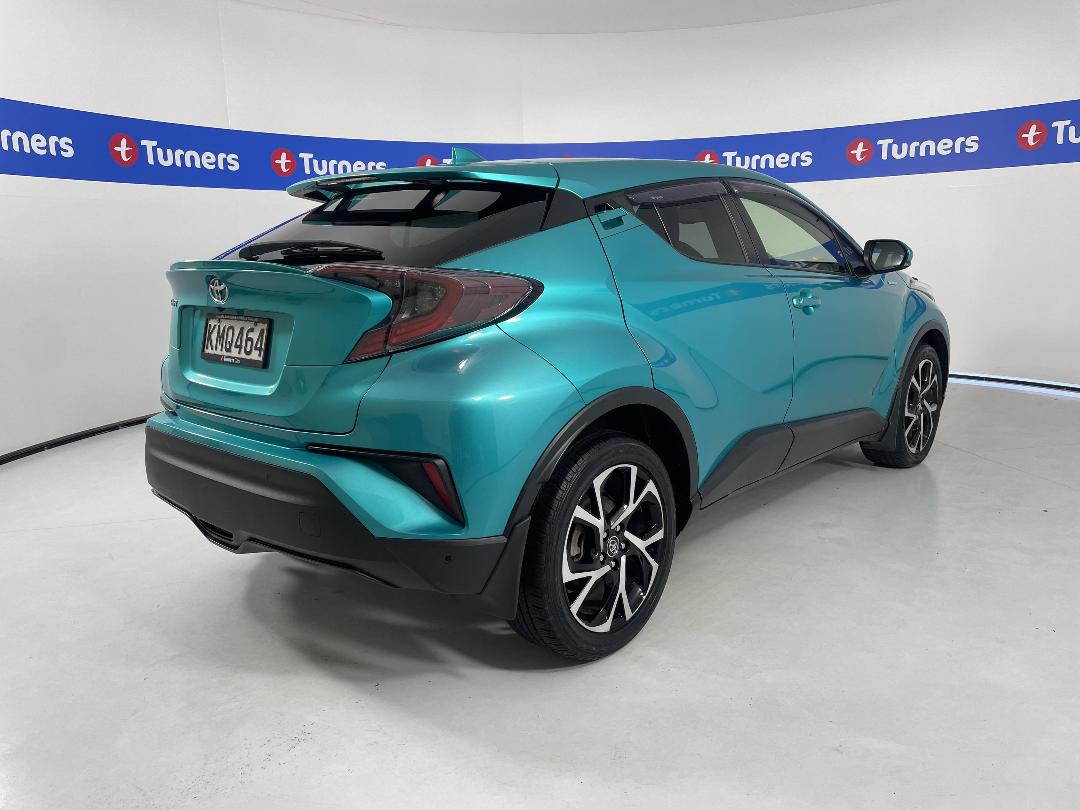 Photo '7' of Toyota C-HR Photo '7' of Toyota C-HR