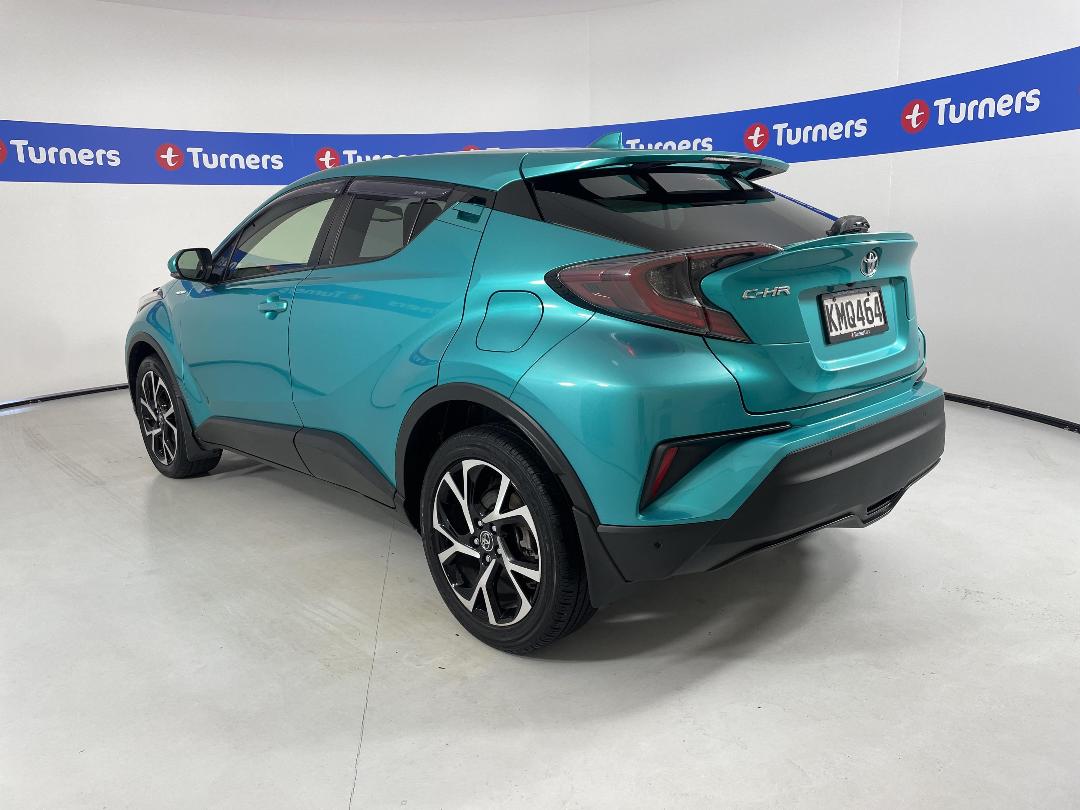 Photo '5' of Toyota C-HR Photo '5' of Toyota C-HR