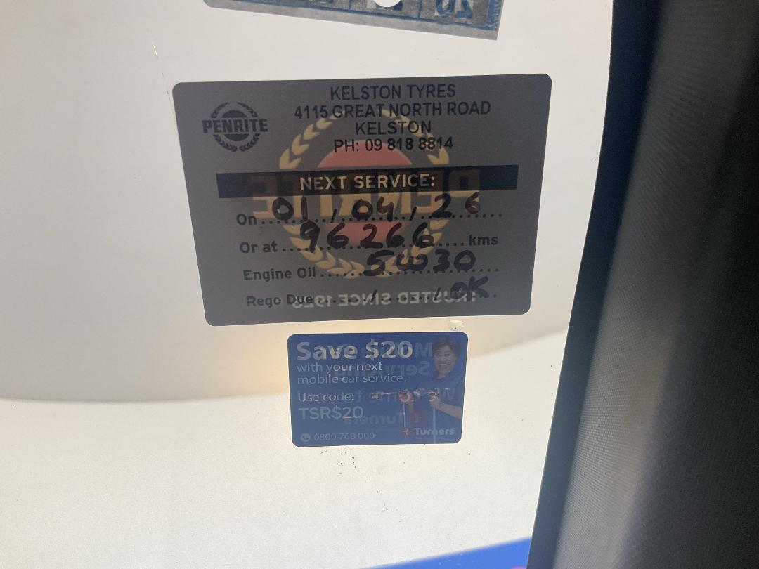 Photo '23' of Toyota C-HR