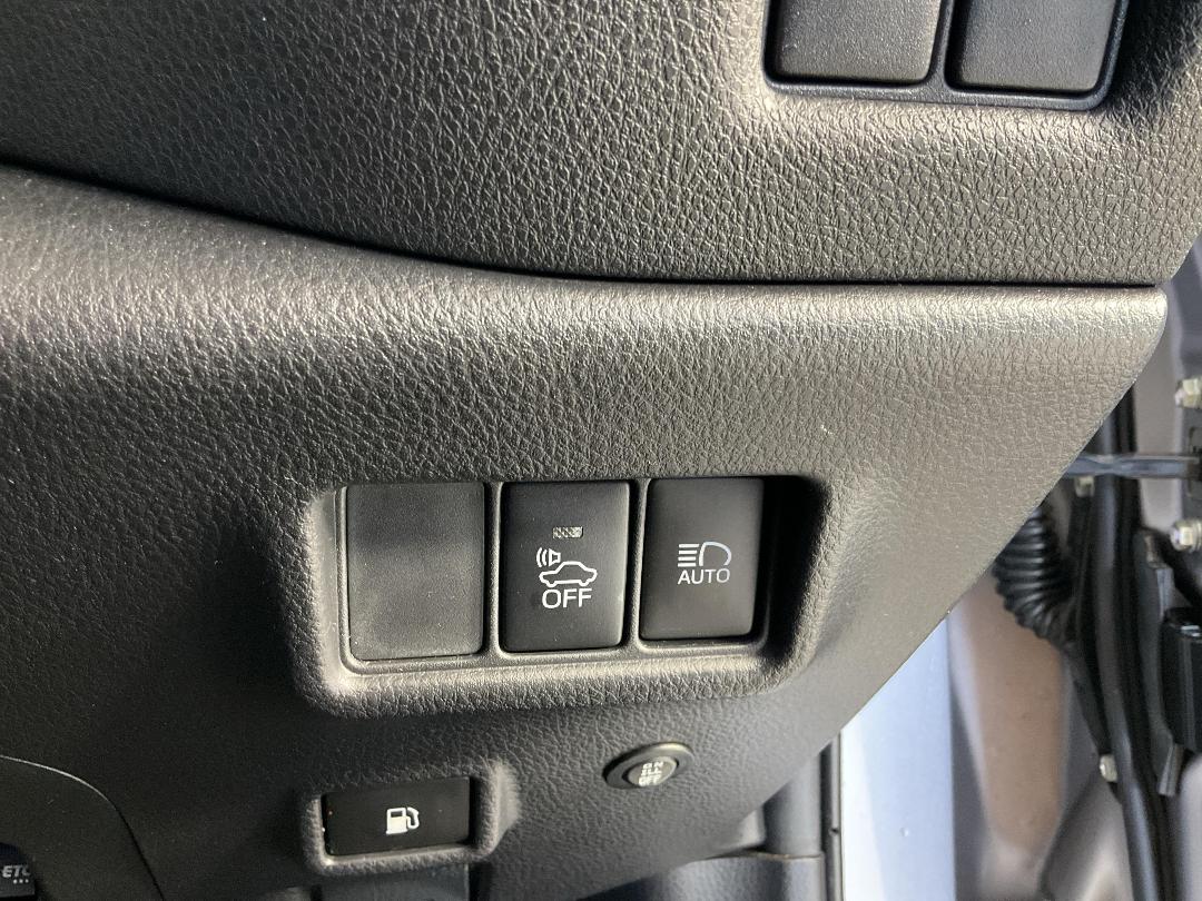 Photo '29' of Toyota C-HR