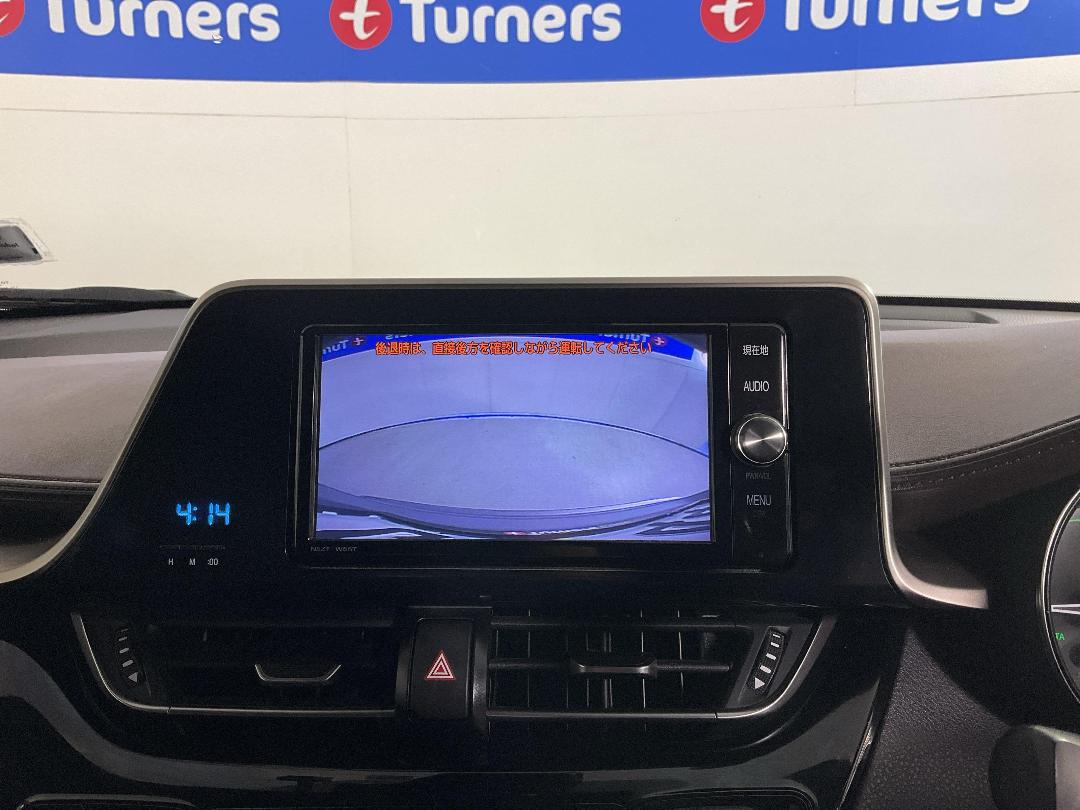 Photo '32' of Toyota C-HR