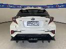 Thumbnail '6' of Toyota C-HR