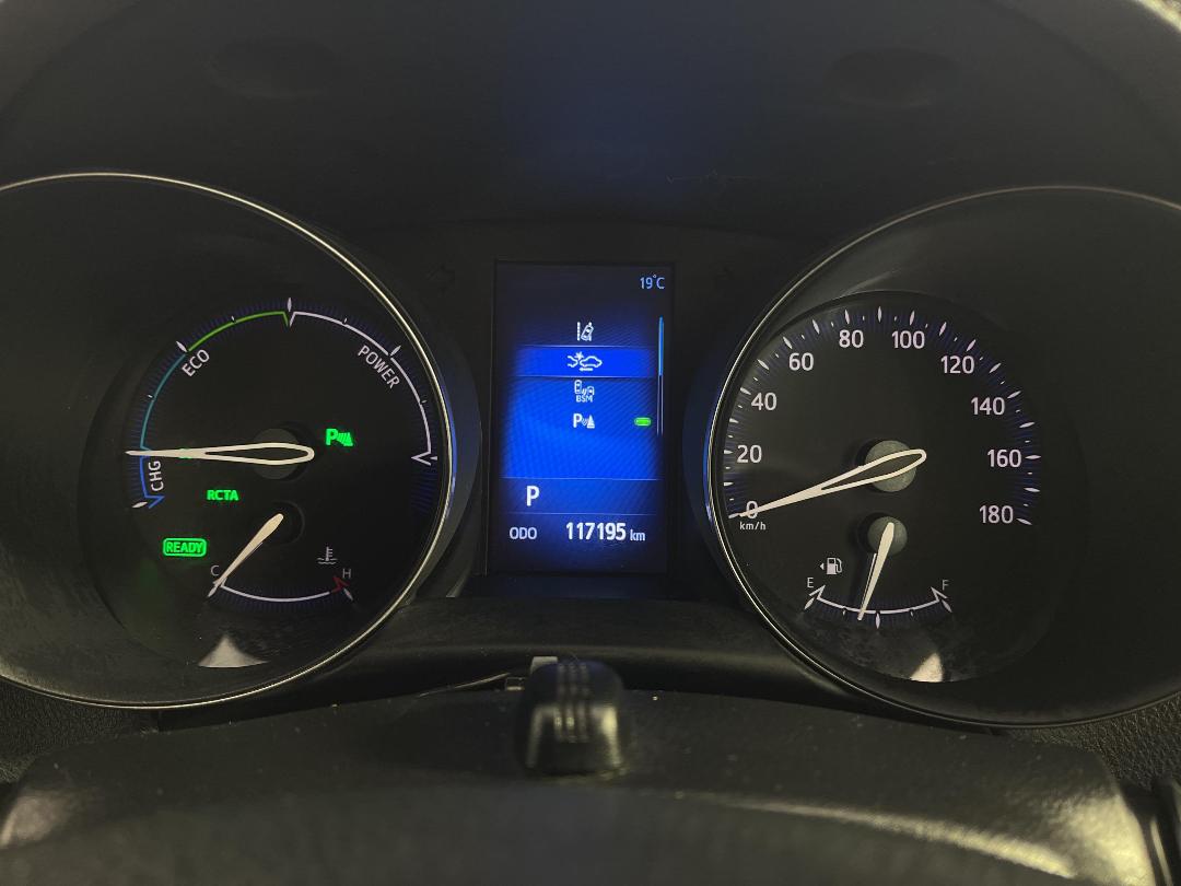 Photo '21' of Toyota C-HR Photo '21' of Toyota C-HR