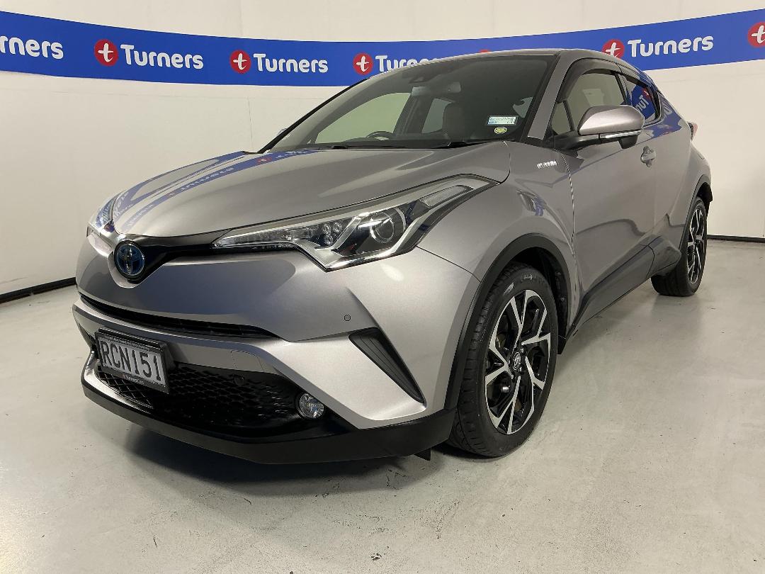 Photo '4' of Toyota C-HR Photo '4' of Toyota C-HR