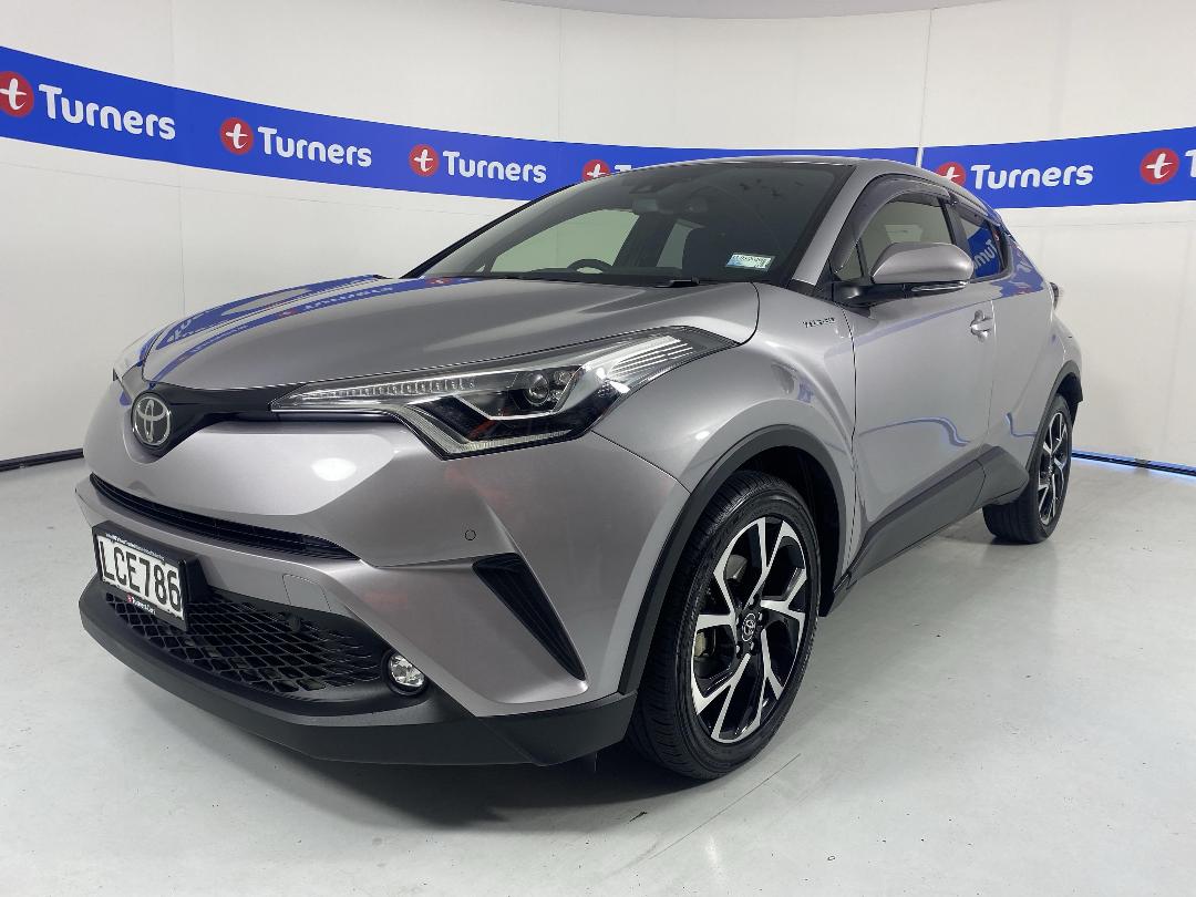 Photo '4' of Toyota C-HR Photo '4' of Toyota C-HR