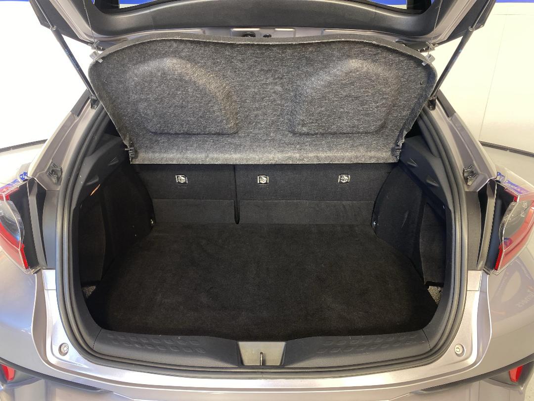 Photo '14' of Toyota C-HR Photo '14' of Toyota C-HR