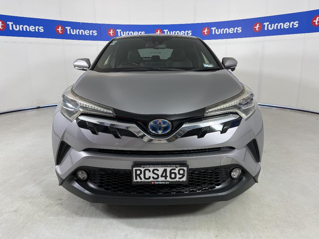 Photo '2' of Toyota C-HR Photo '2' of Toyota C-HR