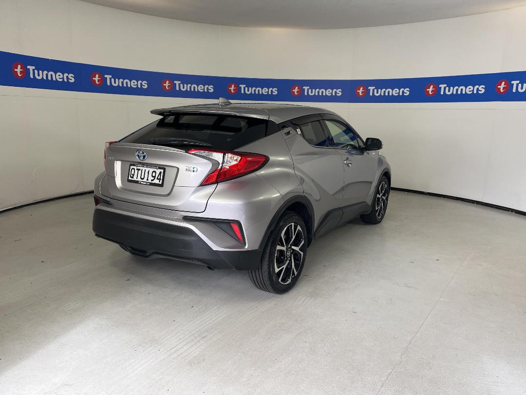 Photo '7' of Toyota C-HR