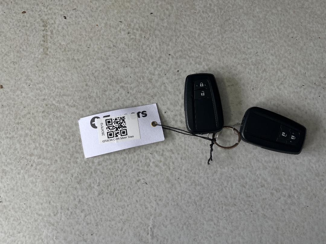 Photo '22' of Toyota C-HR