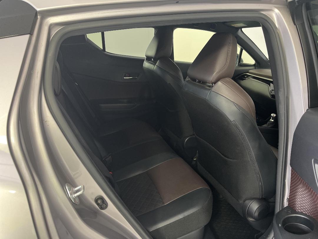 Photo '20' of Toyota C-HR