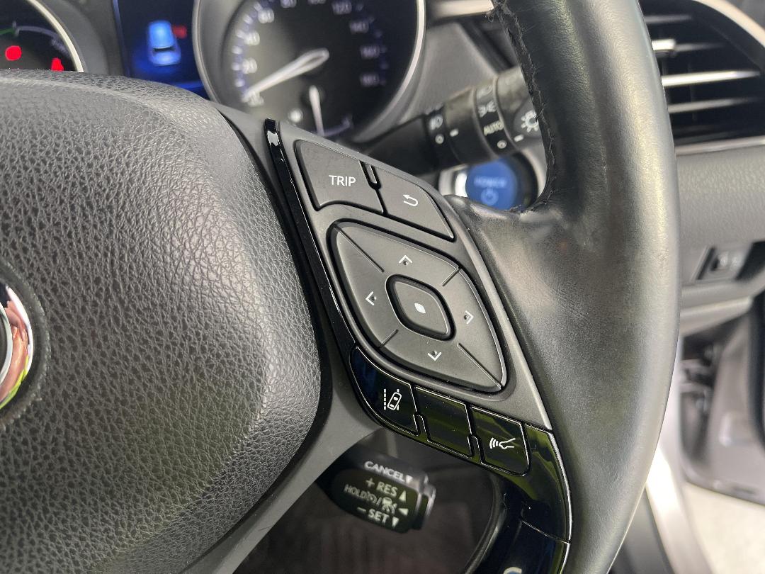 Photo '26' of Toyota C-HR