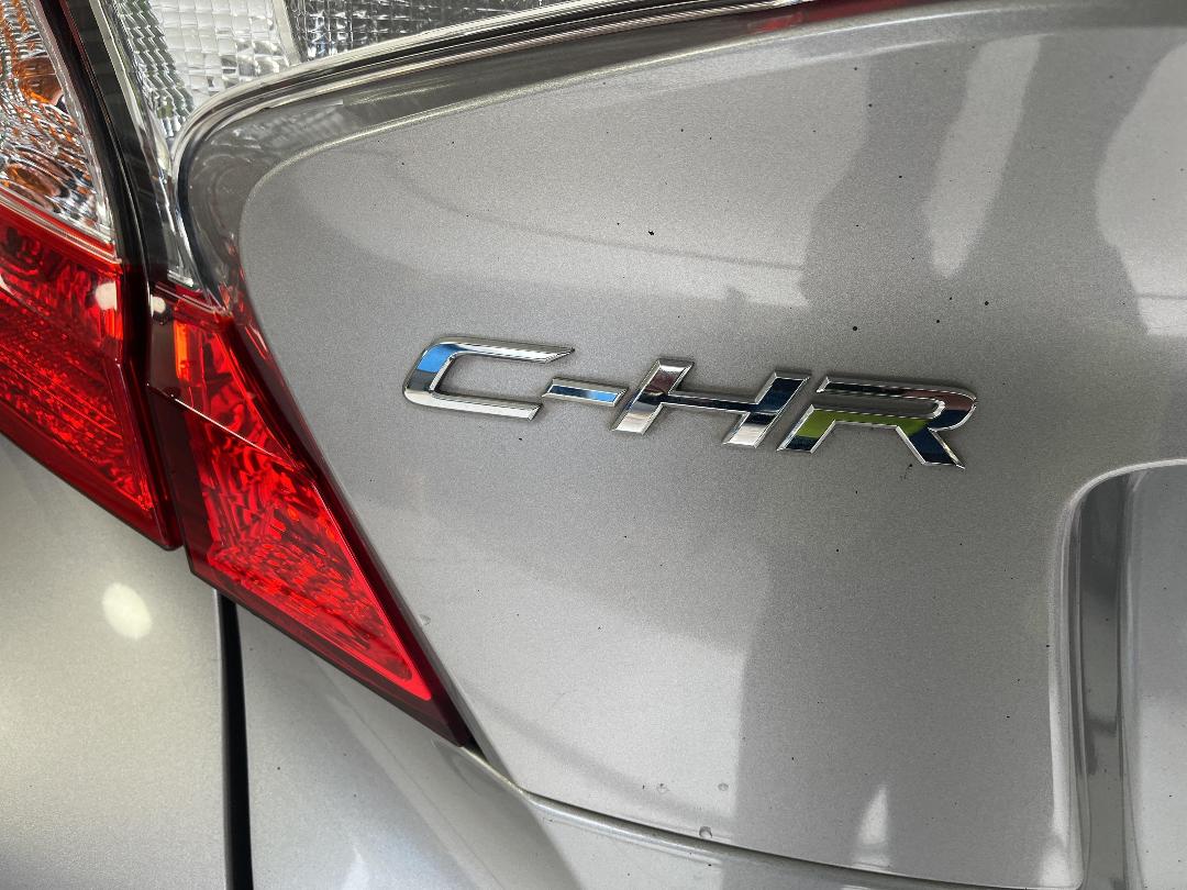 Photo '24' of Toyota C-HR