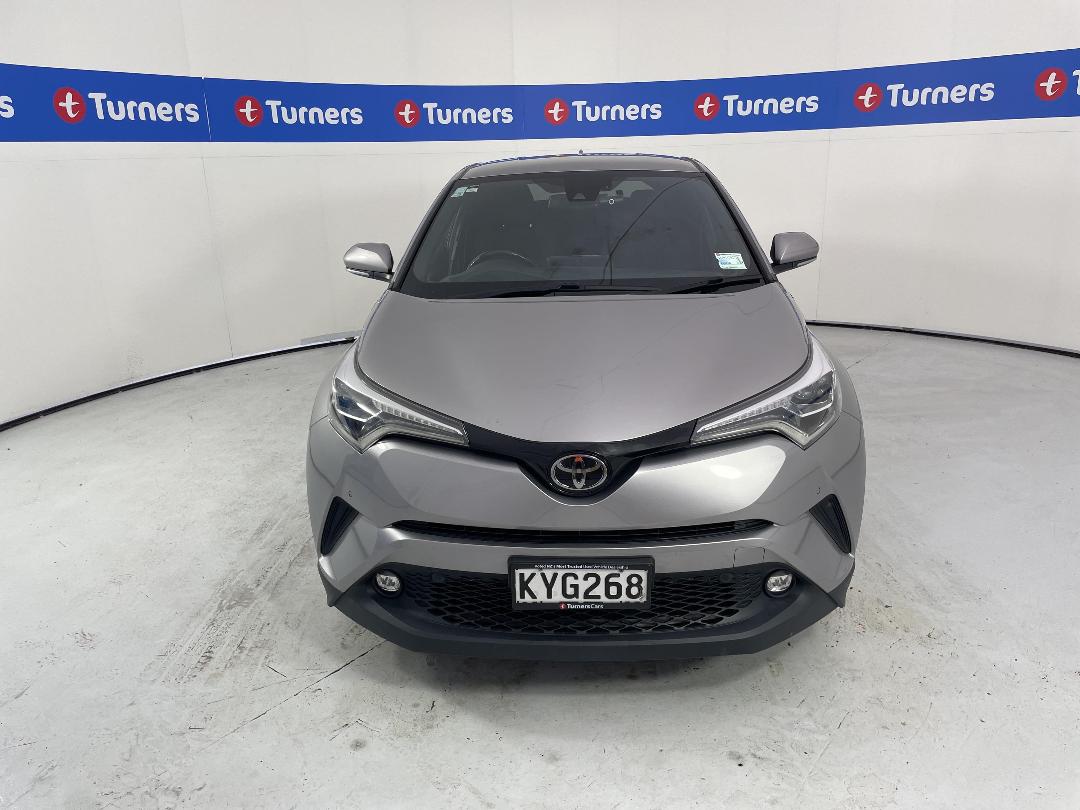 Photo '2' of Toyota C-HR