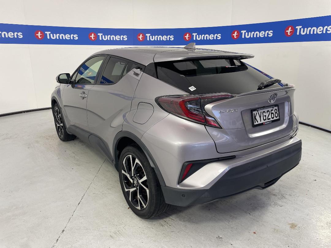 Photo '5' of Toyota C-HR