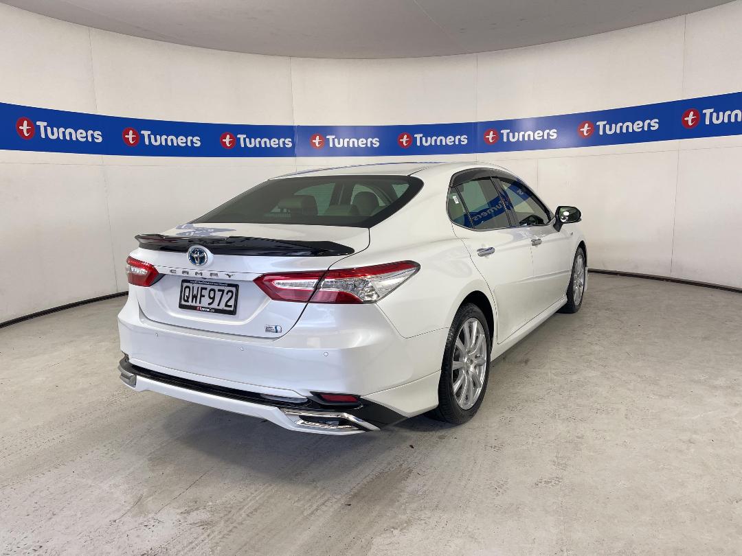 Photo '7' of Toyota Camry Photo '7' of Toyota Camry