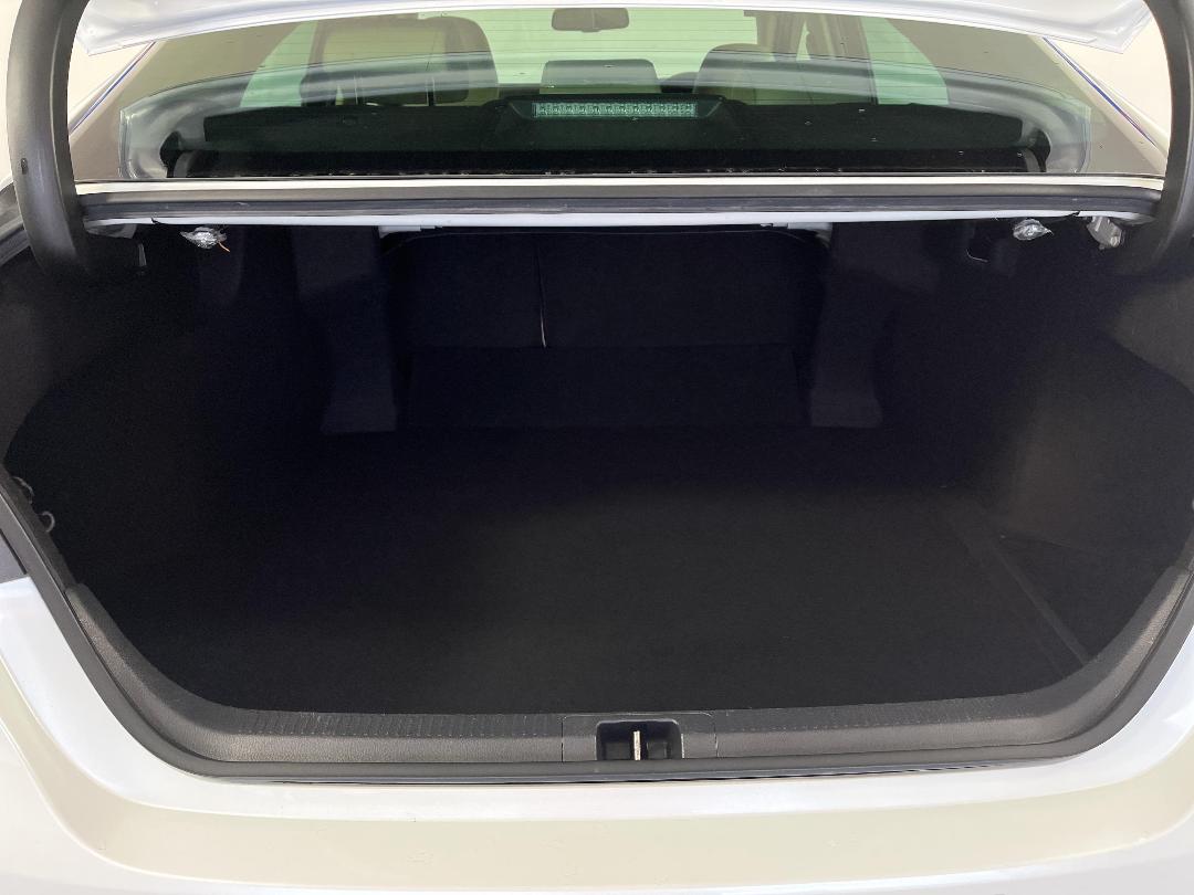 Photo '14' of Toyota Camry Photo '14' of Toyota Camry