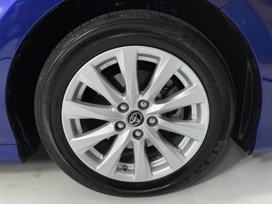 Photo '9' of Toyota Camry Photo '9' of Toyota Camry