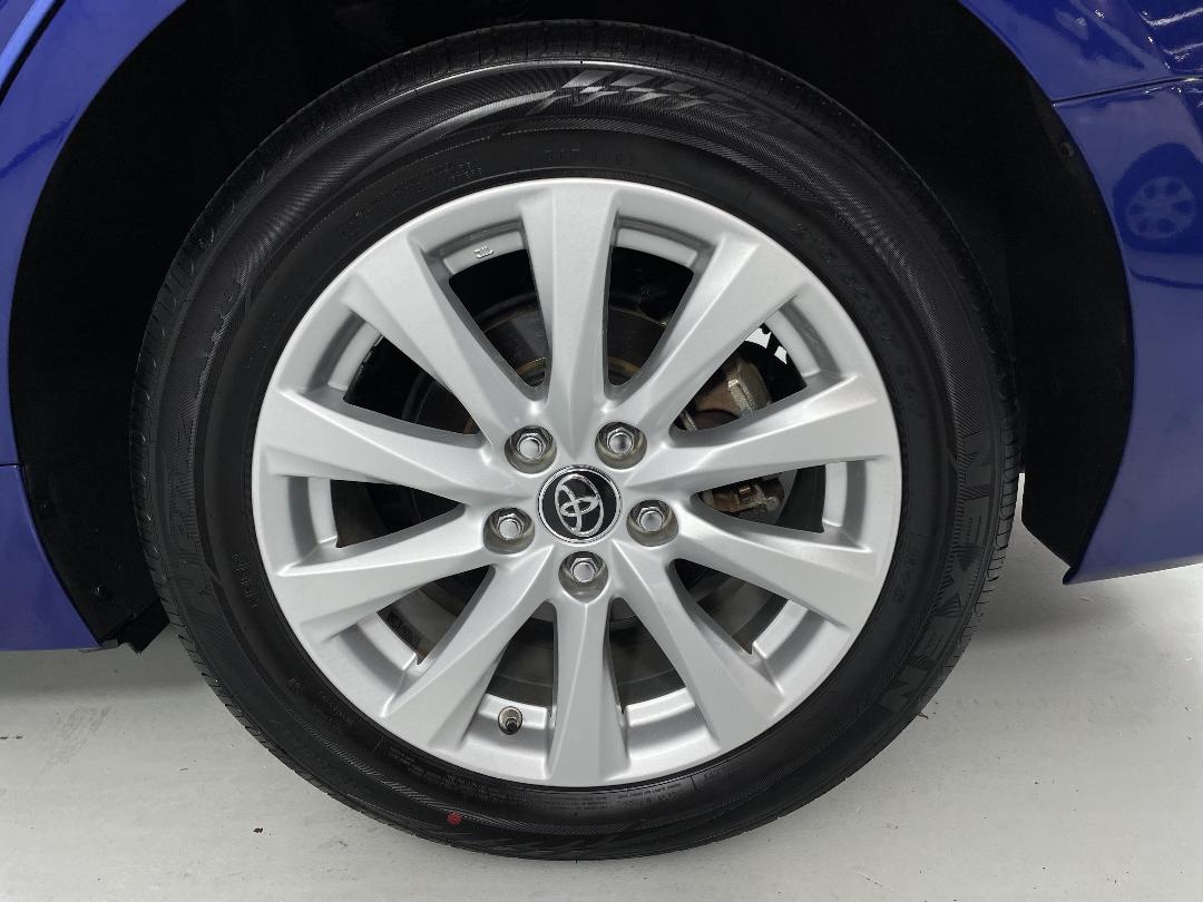 Photo '11' of Toyota Camry Photo '11' of Toyota Camry