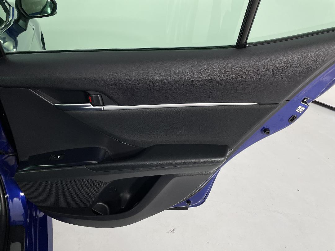 Photo '19' of Toyota Camry Photo '19' of Toyota Camry